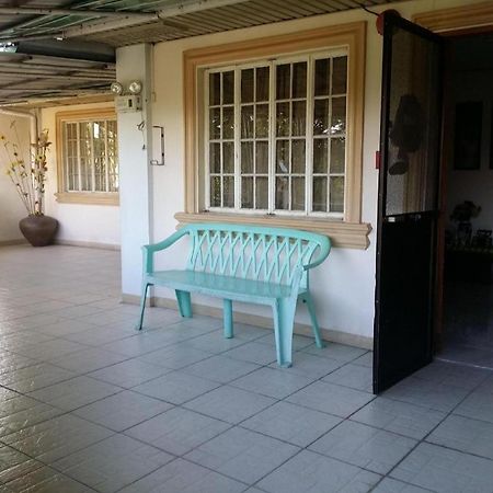 Bridgeview Hotel Laoag Exterior foto
